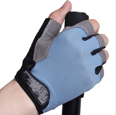 China Non Slip Men and Women Fitness Weightlifting Sport Workout Wrist Support Gym Custom Hand Gloves for sale