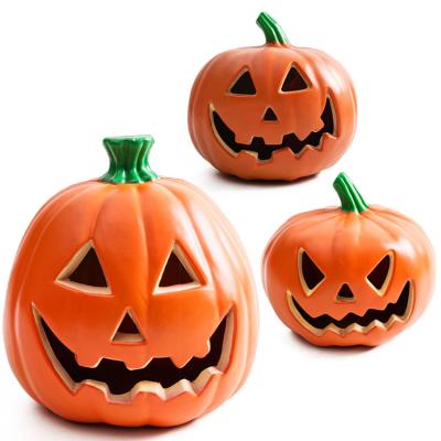 China 2 x No. 2 Batteries Pumpkin Led Plastic Halloween Lantern 5 battery operated for sale