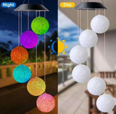 China Plastic Garden Decoration Solar Wind Chime Light Hanging RGB Lights Waterproof Solar Led Colorful Wind Chime Ball Ornament Garden for sale