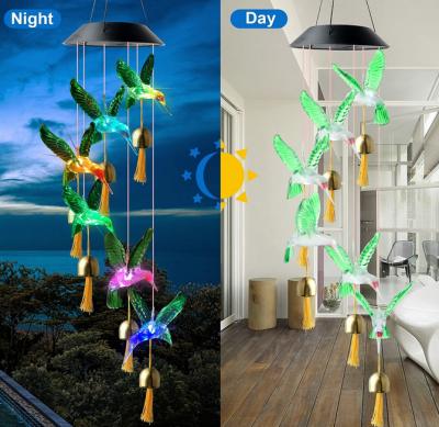 China Green Acrylic Hummingbird Bell Solar Wind Chime Gifts For Women, Garden Decor Color Wind Chime With Bell, Gifts Solar Wind Rings Light for sale