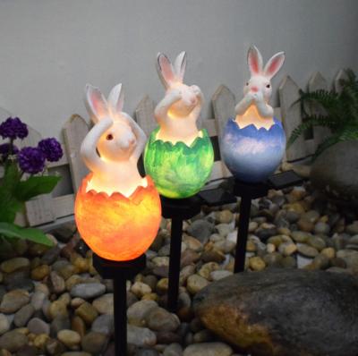 China Plastic Solar Rabbit Lawn Garden Statue Resin Lightweight Outdoor Stake Lights Waterproof Resin Garden Ornament Solar Lawn for sale