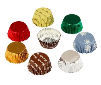 China Hot Selling Food Colored Mini Disposable Foil Cups , Foil Chocolate Cups for sale