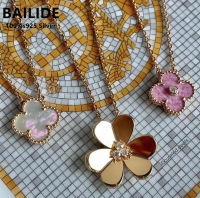 China 2021 New VAC Four Leaf Clover Rose Shell Pendant S925 Silver Female Jewelry Necklace CLASSIC High Quality Natural Lucky Agate for sale