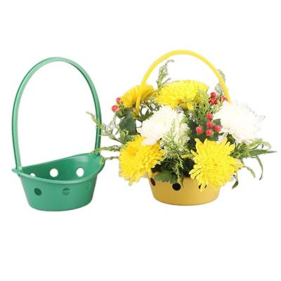 China Good Quality Wedding Flower Basket Bridesmaid Artificial Flower Basket Bridal Hanging Hanging Baskets Flowers Hold for sale