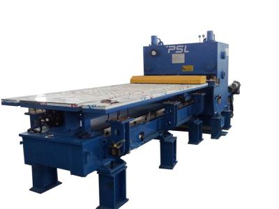 China Autocnc Scherend Machinemateriaal Servofront feeding hydraulic stacking line Te koop