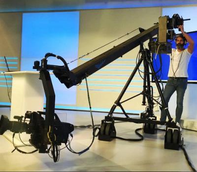 China Aluminum alloy 3M-15m telescopic light camera crane jib jib camera crane for outdoor shooting or studio broadcasting for sale