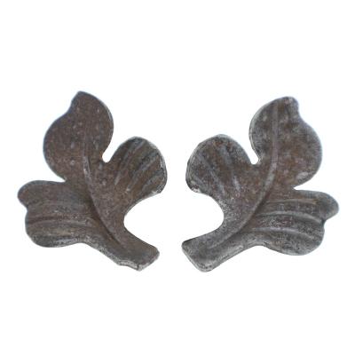 China 20years Factory Easily Assembled Component Stamp 3mm Flowers And Wholesale Wrought Iron Leaves Garden Gate Fence for sale