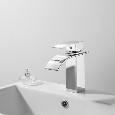 China High Quality Metered Faucets Single Handle Taps Waterfall Sinks Faucets Face Bathroom Sink Faucet for sale