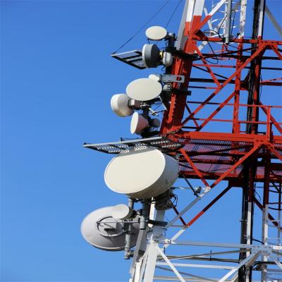 China Vierbeiniger Vierbeiniger Turm Gittersignal Telekommunikationsantenne Winkel Stahlzelle Mikrowellenkommunikationsturm zu verkaufen