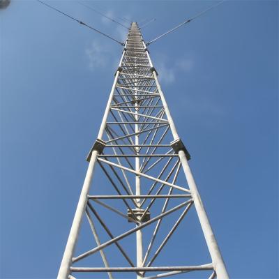 China Torre de Comunicação de 3 pernas de aço tubular com microondas 20 - 70 metros à venda