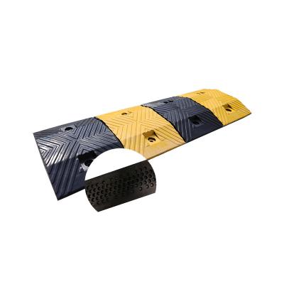 China Heavy Duty Rubber Road Cable Ramp Speed ​​Bump Geelian Speed ​​Bumps With Big Bearing Weight for sale