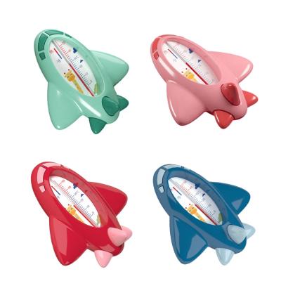 China Facet Safe Thermometer Baby Bathtub Flat Digital Display Water Thermometers For Newborn Bath Toy 0-50Celsius for sale