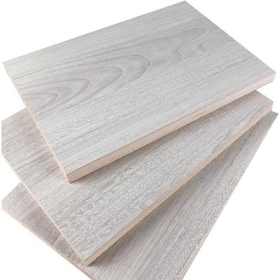 China 4X8 12Mm 15Mm Melamine Plywood Industrial White 18Mm Board In Stock for sale