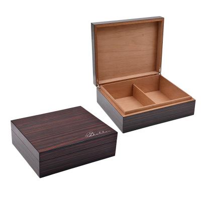 China 2023 Hot Sale Handmade Solid Wood Cigar Cigar Box Portable Cedar Cigarette Case Wooden Humidor for sale