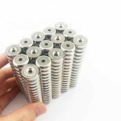 China Industrial Magnet Screwed Bush Nickel Coating Neodymium Pot Magnet for sale