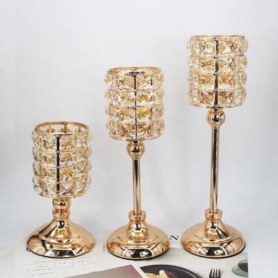 China Weddings Crystal Hot Sales New Popular Design Gold Candle Holder Set Glass Tall Elegant Crystal Candles Holder for sale