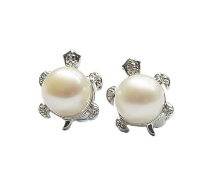 China New Style Custom 925 Sterling Silver Freshwater Button Pearl CLASSIC Stud Earrings for sale