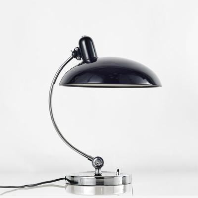 China EUROPEAN Modern Designer Decoration Hotel Table Lamp With Plug For Living Room for sale