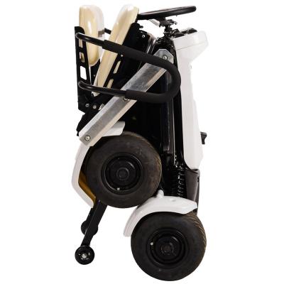 China Portable 4 Wheel Golf Golf Scootmobiel Powerful Easy Folding Electric Scooter Fat Tire 4WD 2000W for sale