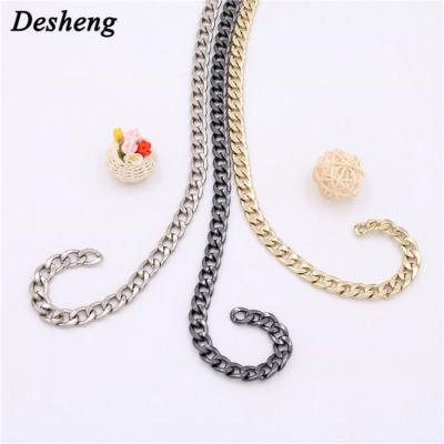 China For Handbags/Popular Bag/Purse Body Chain Gold Metal Chains For Body Purse Purse Strap Decorative Link Chains for sale