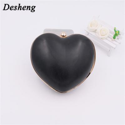 China Wholesale Price Lovely Heart Shape Metal Frame Accessories For Hot Selling Bags Wallet Box Clutch Handbags Frame Purse Frame for sale