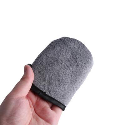 China Mini Facial Tan Mitt Velvet Washable Microfiber Mini Face Makeup Mitt for sale