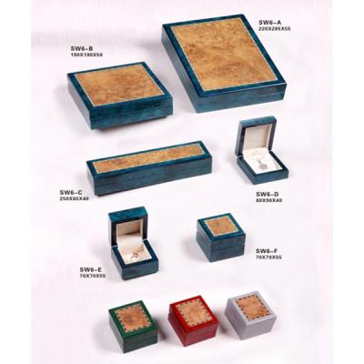 China Luxury Packaging Customize High Quality For Women Packaging Premium Necklace Boxes Wooden Jewelry Box for sale