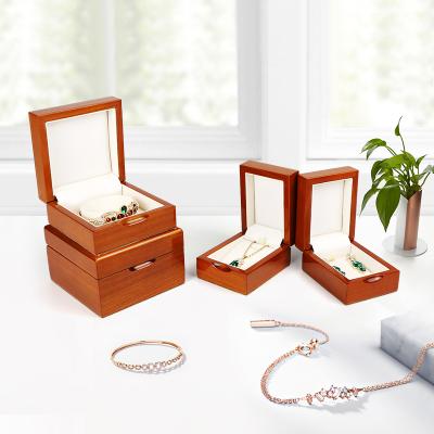 China Wooden Recyclable Storage Package Travel Necklace Silver Mini Jewelry Boxes Watches for sale