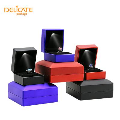 China Recyclable Long Color Keeping Ring 2022 Hot Luxury Custom Jade Pendant Packaging Led Light Leather Jewelry Ring Box Led Light Jewelry Box Packaging for sale