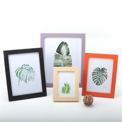 China Wholesale Modern Simple Mini Wall Hung Cute Christmas Photo MDF Picture Frames Environmental Friendly for sale