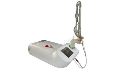 China Fractional CO2 Laser Scar Removal Wrinkle Removal Skin Rejuvenation Machine Fractional Laser CO2 10600NM for sale