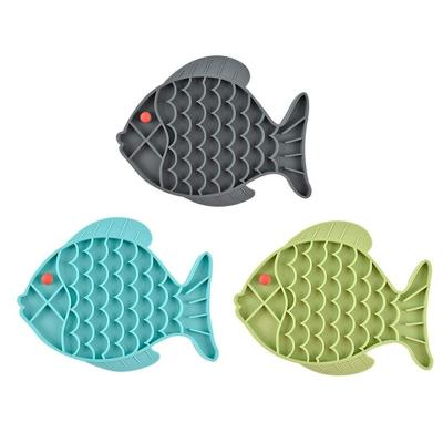 China Automatic Pet Lick Slower Feeder Pad Cats Licky Dog Mat Feeding Cats Dogs Licking Pads Silicone Food Feeder for sale