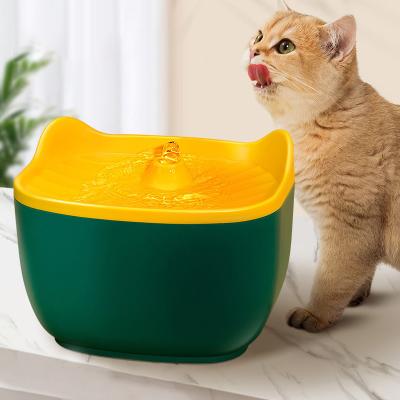 China New Design Pet Water Automatic Dog Fountain Eco-Friendly Driver Cat Drinking Fountain for sale