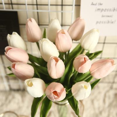 China Wedding Tulip Artificial Bride Bouquet Real Touch Flower Home Event Decor Artificial Flowers Home Wedding Garden Decoration for sale