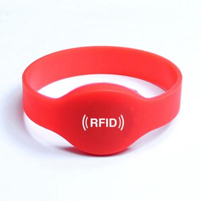 China Custom Waterproof RFID Waterproof / Waterproof Silicone Wristband / Wristband for sale