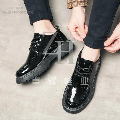 China Ultra Fashion Trend Valantino Boot Shoes Men Custom Made for sale