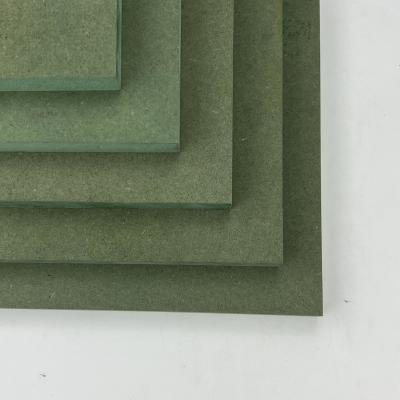 Κίνα Square Edge Green MDF Wood Board Πολλαπλών Χρήσεων 700-750kg/M3 Density προς πώληση