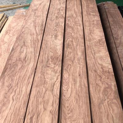 China AA Grade Natural Bubinga Wood Veneer Furniture Plywood 0.45mm for sale