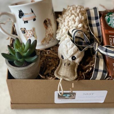 Chine Boîte-cadeau d'amant de chien de Zoopollo avec le jouet de grincement de tasse de café de race de chien à vendre