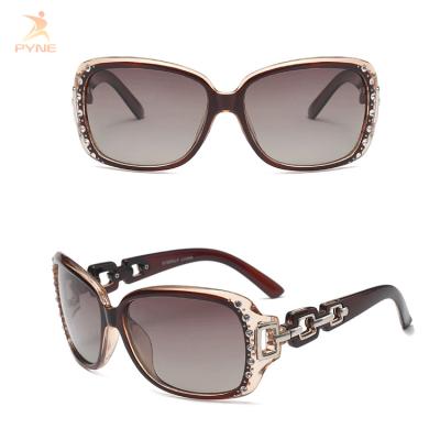 China Fashion Sunglasses Custom Private Label Branded Sunglasses 2021 Fashion Rhinestone Polarized Sunglasses for sale