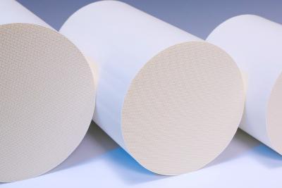 China Monolith Cordierite Honeycomb Ceramic porous For Catalytic Converters for sale