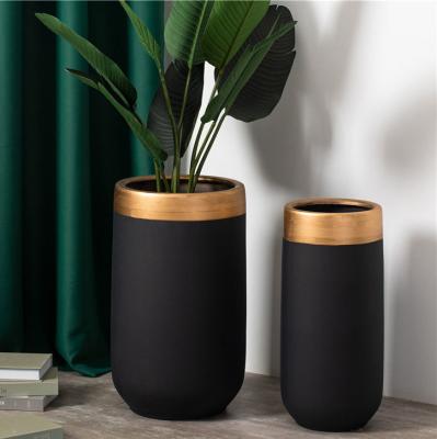 China New Design Home Balcony Decorative Porcelain Luxury Planter Black Matte Ceramic Flower Pot For Gardening for sale