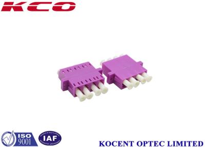 China Adaptador roxo compacto LC OM4 da fibra ótica nenhum tampão de poeira com maneira do canal da flange 4 à venda