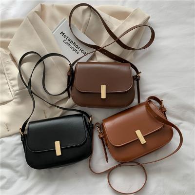 China Fashion Sellers Fashion Retro Single Shoulder Saddle Female Purse High Quality Purse Armpit Purse Custom Made Bag for sale