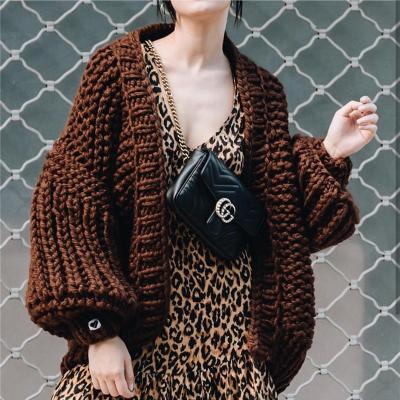 China Parride Hand Knitted Lantern Sleeve Plus Size Women Sweater for sale