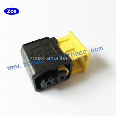 China 3pin automotive electronic tyco / amp pa66 connector for sale