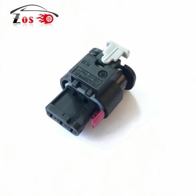 China Automotive Tyco / Amp 144998-6 4 Pin Female Green Auto Electrical Sealed Waterproof Connector Peugeot 405/206 for sale