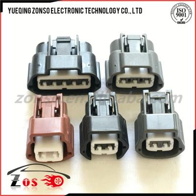 China Automotive Sumitomo 6070-2481 Auto Plastic Wire Connector for sale