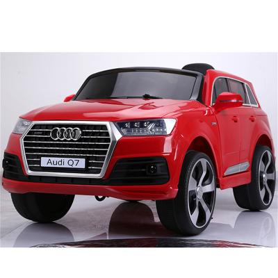 China Ride On Toy 2022 New Model AUDI Q7 Electric Ride On Car 4 Seater Toys For Children To Toy Car for sale