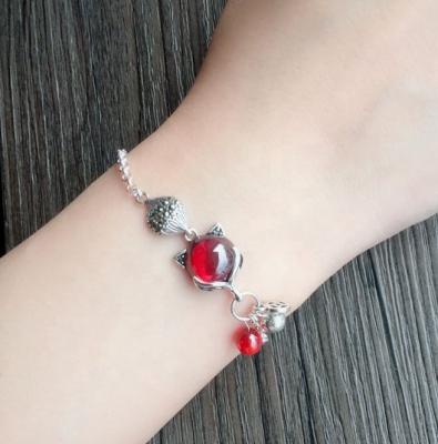 China No Fade None Fade 925 Sterling Silver Fox Thai Bracelet Silver Garnet for sale